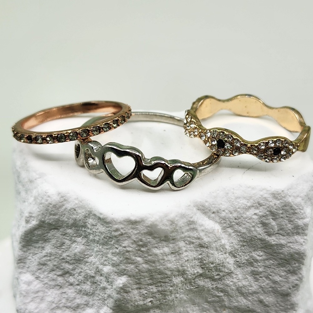 Set of 3 Mixed Tone Rings Rhinestone Hearts Wavy Stackable Bands Statement Gift